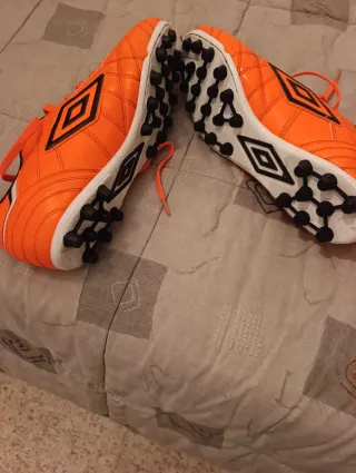 Botas de fútbol Umbro Naranja