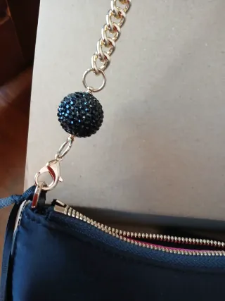 Borsa Pinko nera con catena oro