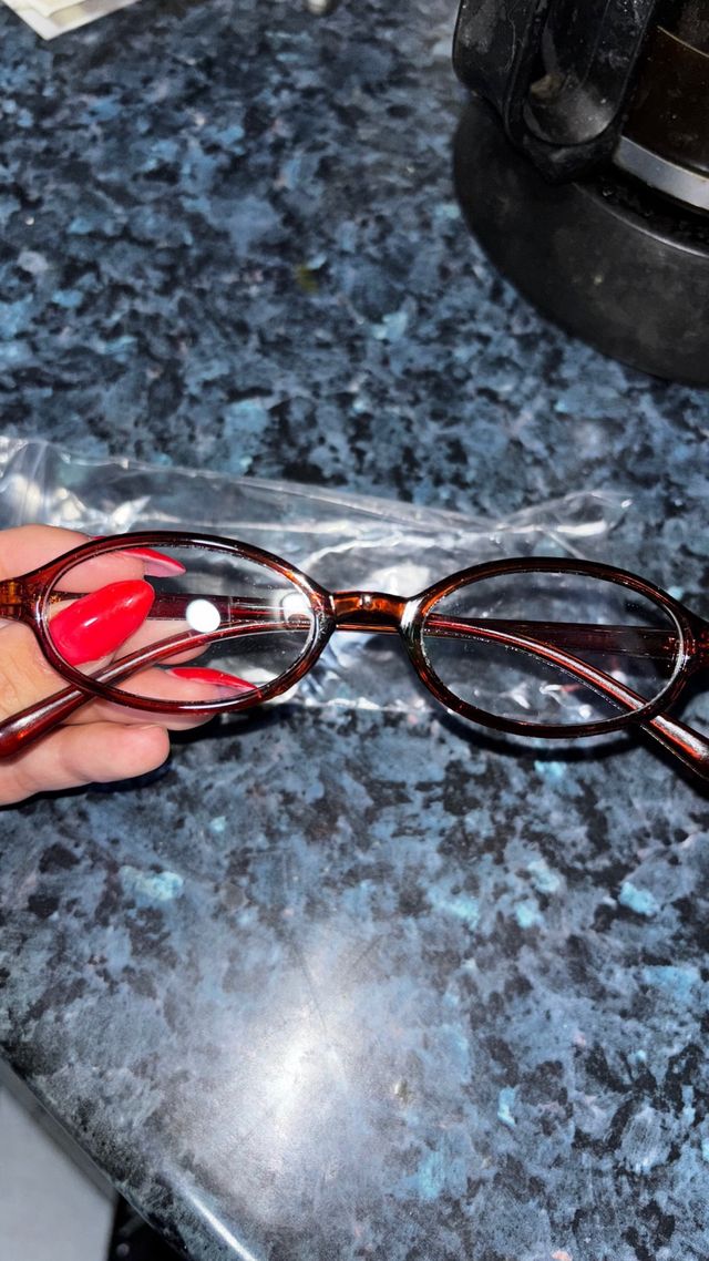 Gafas de pasta marrones