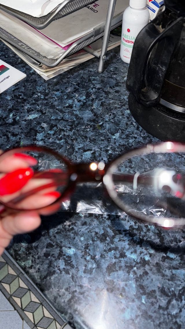 Gafas de pasta marrones