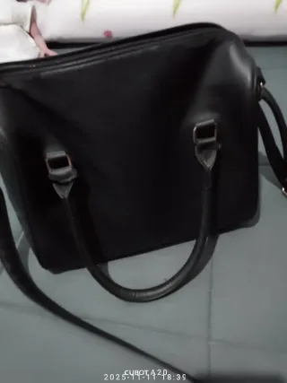 Bolsos negros (LOS REGALO)