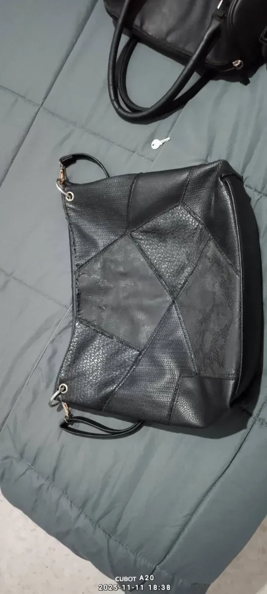 Bolsos negros (LOS REGALO)