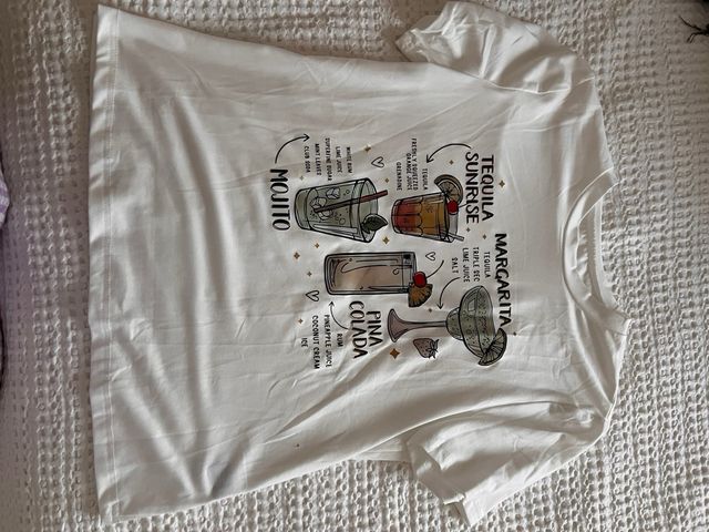 Camiseta Shein Beige con Estampado de Higo