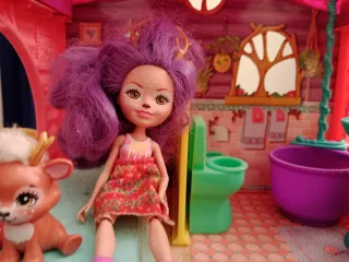 Casa Enchantimals con muñeca y ciervo