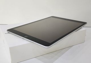 Apple iPad 9ª Gen 10.2 64GB Wi-Fi Plata