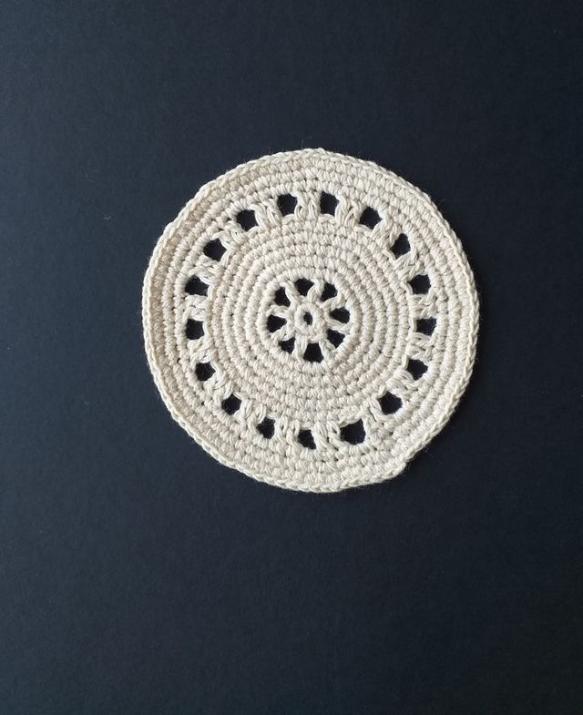 Sottobicchieri all’uncinetto 3