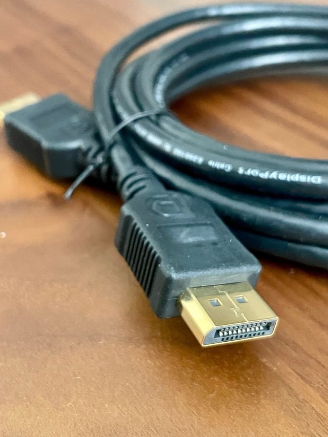 Cable macho a macho de displayport video de 3 m.