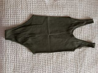 Body Zara verde acanalado