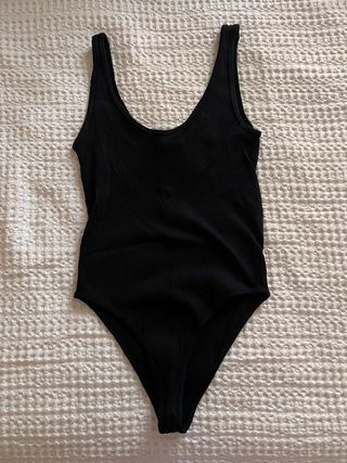 Body ZARA negro acanalado
