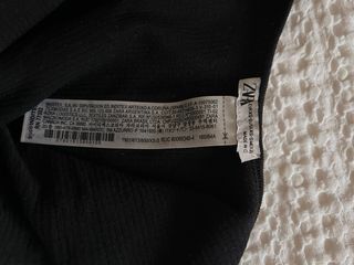 Body ZARA negro acanalado