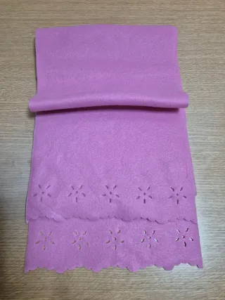 Bufanda suave, sin estrenar en un bonito tono rosa