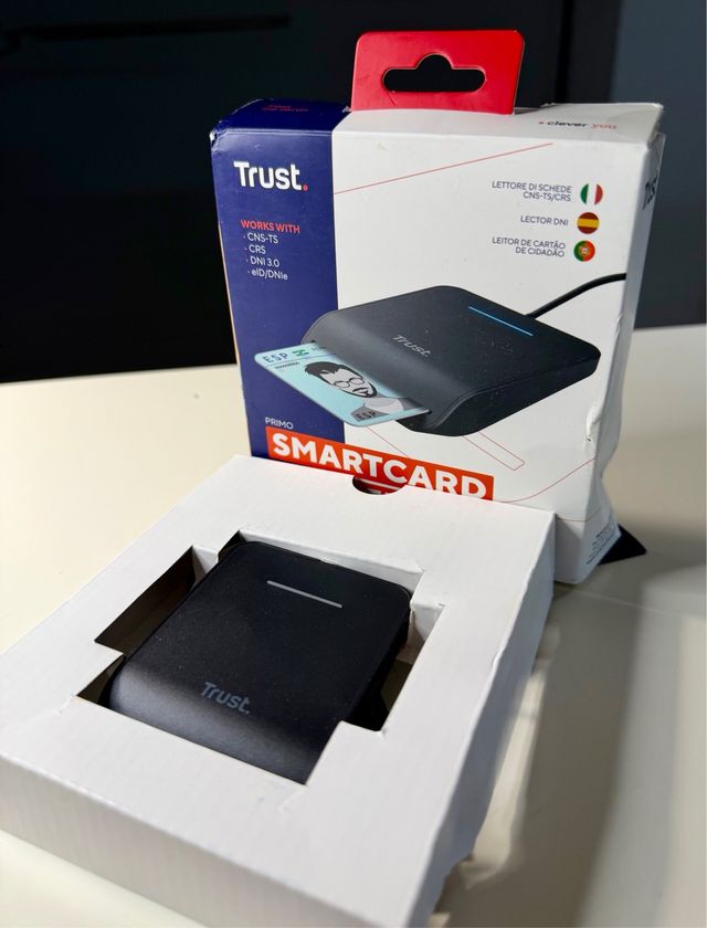 Leitor de cartões inteligentes Trust Primo DNIe USB - Preto