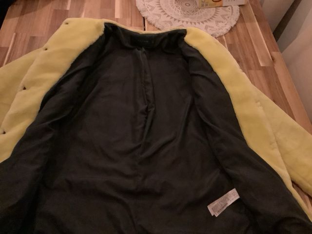 Abrigo Zara Amarillo Talla S