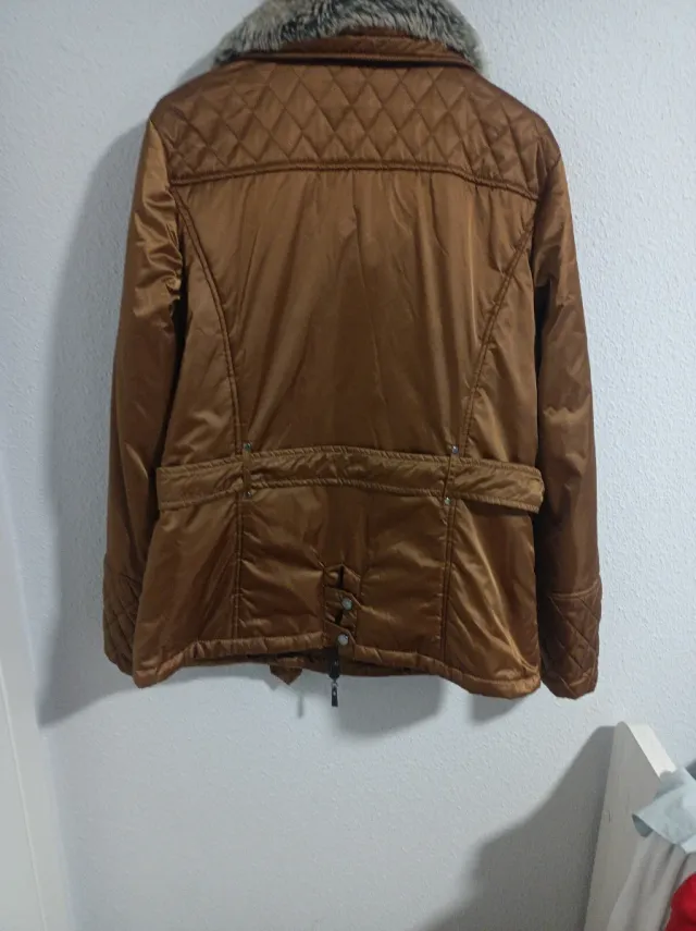 Cazadora  marrón talla 44