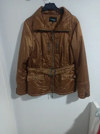 Cazadora  marrón talla 44