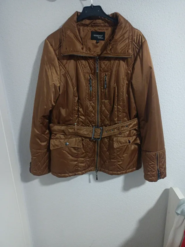 Cazadora  marrón talla 44