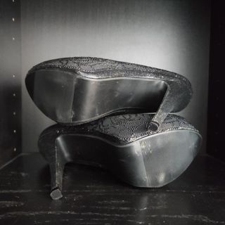 Tacones negros con pedrería talla 40