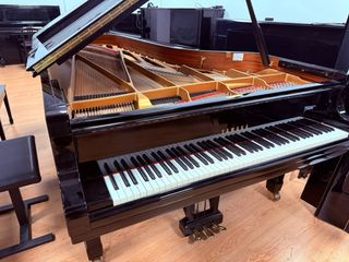 Piano de cola Yamaha CFIII