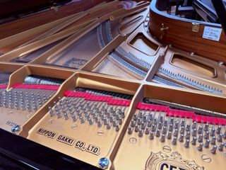 Piano de cola Yamaha CFIII