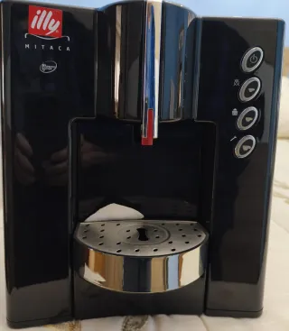 Cafetera Illy Mítica M8 Cápsulas