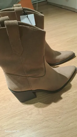 Botas Bershka Talla 39 Beige/Marrón