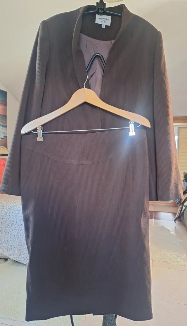 Traje mujer T 52