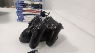 PS4 Slim 1TB Negra + 10 Juegos + Accesorios