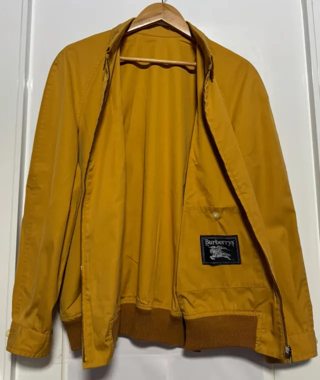 Chaqueta Burberry Amarilla Talla M