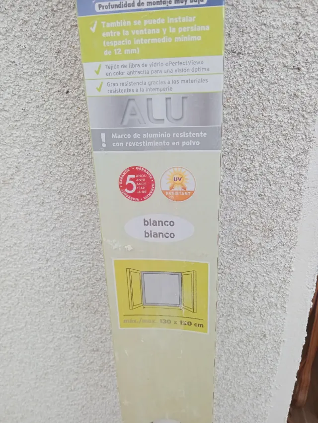 Mosquitera de aluminio para ventana