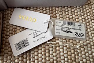 Cartera Guess Monedero Beige y Rojo