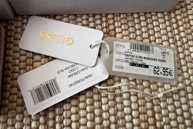 Cartera Guess Monedero Beige y Rojo