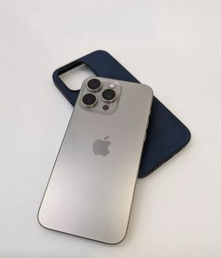 iPhone 15 Pro Max 512GB Plata