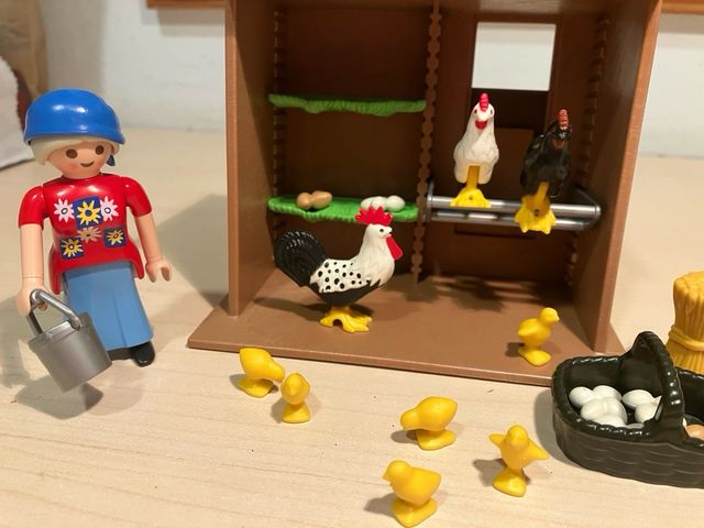 Playmobil 4492 Mujer con Gallinero