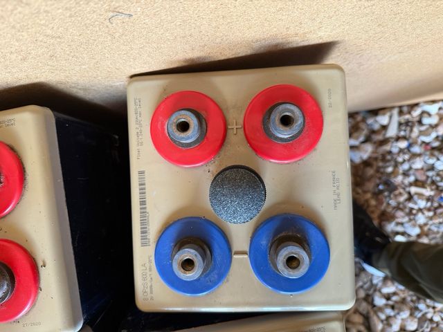 Baterías PowerSafe para placas solares se vende 24