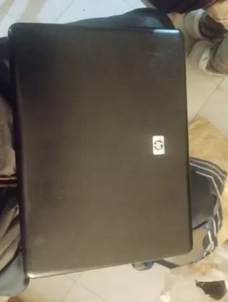 Ordenador funciona, faltan piezas