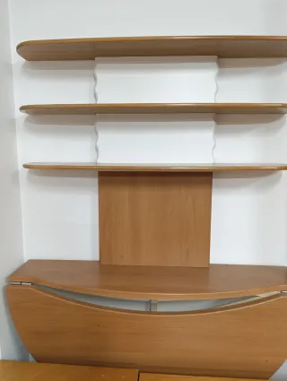 Mesa estantería madera para sitio reducido