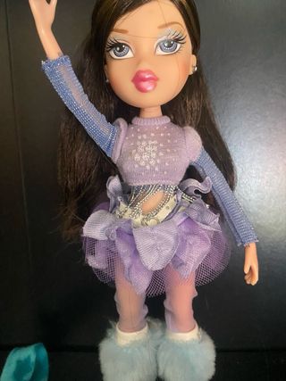 Muñeca bratz ice champions