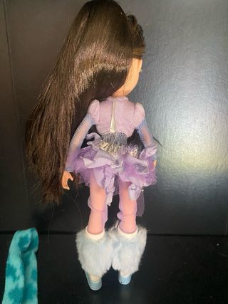 Muñeca bratz ice champions