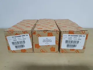 Conjunto de 18 Baldosas Cerámicas Decoradas