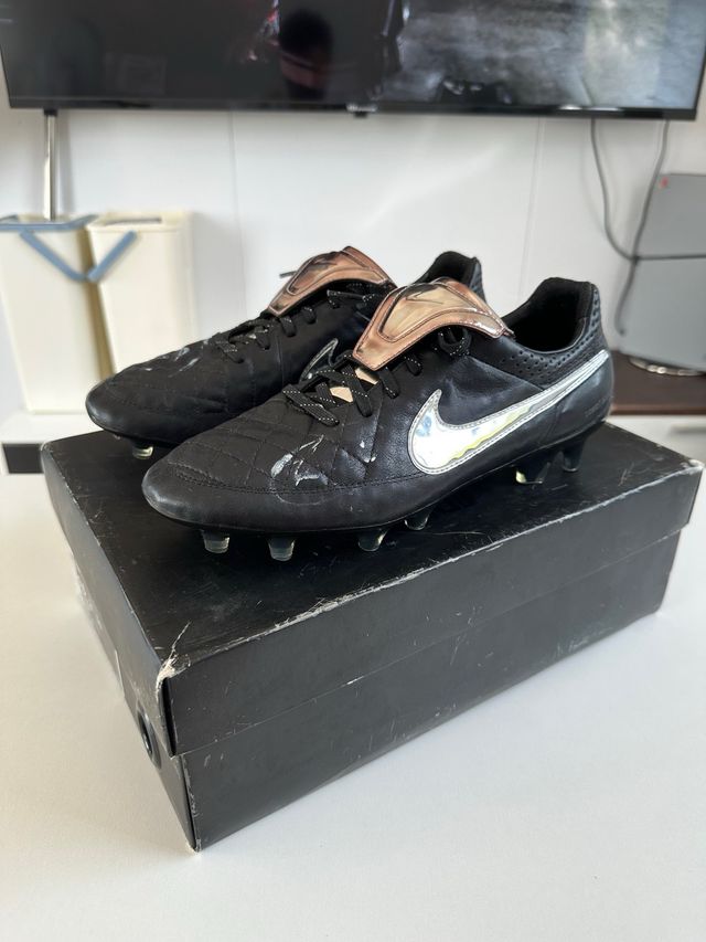 Nike Tiempo Legend V FG Totti