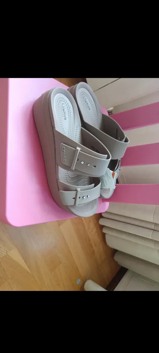 Chanclas Crocs Beige Talla 39-40