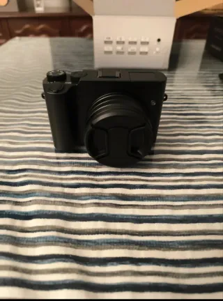 Cámara Digital 4K 64MP Dual Cam Negra