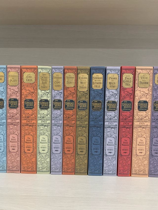 Lote de 16 novelas de Sherlock Holmes.