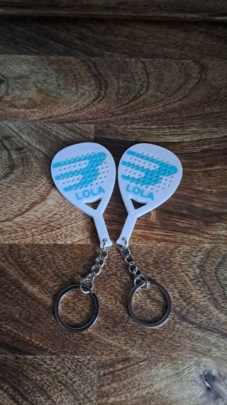 Llaveros pala padel Bullpadel personalizados