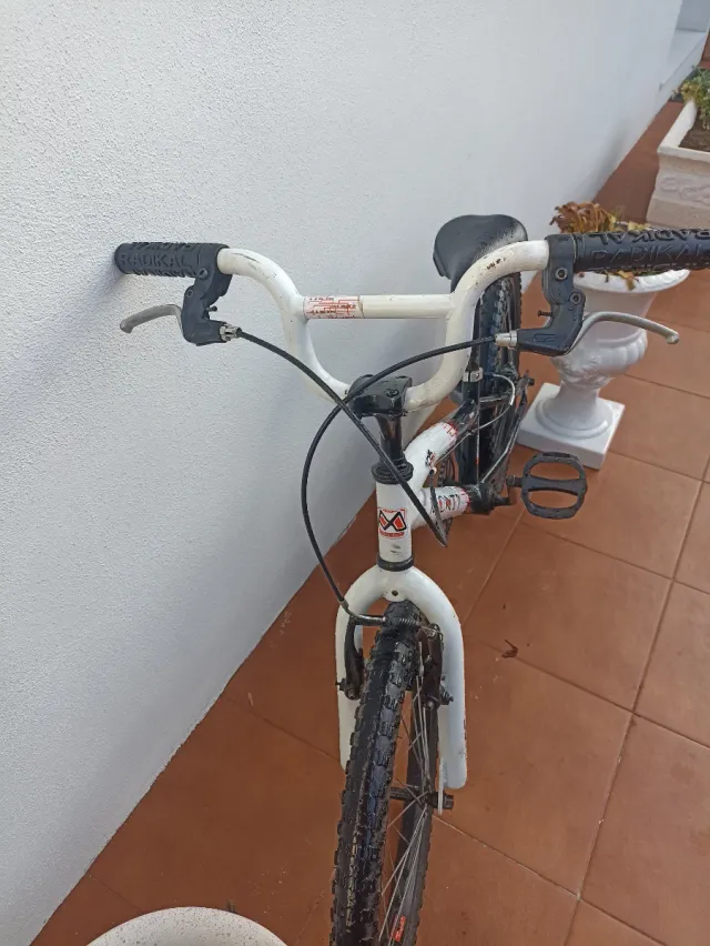 Bicicleta BMX Monty 105 Junior