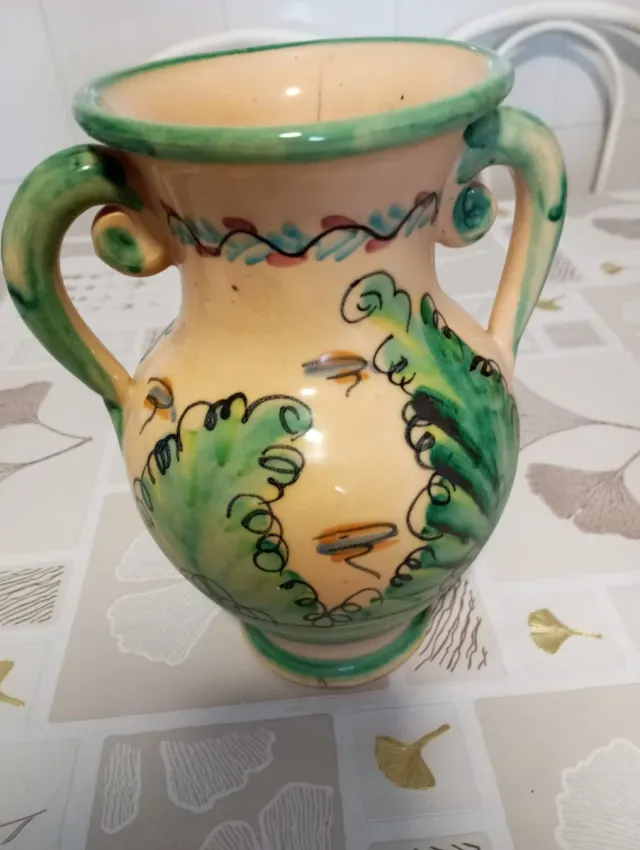 Vaso in ceramica giallo e verde