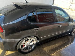 SEAT Leon 2004