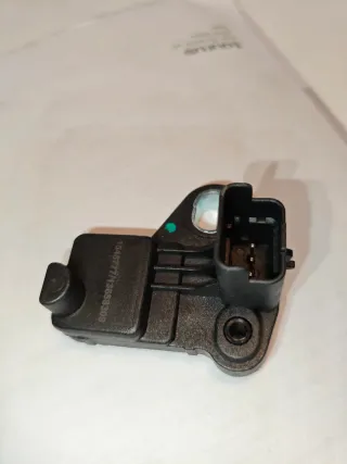 Sensor de cigueñal. Citroen c4 1.6 HDI 110cv 2007.