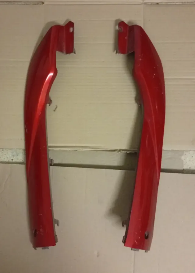 Juego tapas rojo Sym Symphony SR