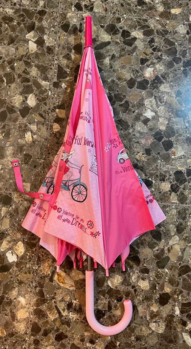 Paraguas infantil rosa con dibujos
